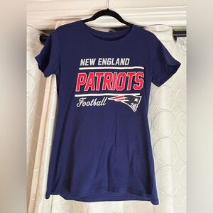 NWT New England Patriots Womens Shirt ~ NFL Team Apparel ~ Football